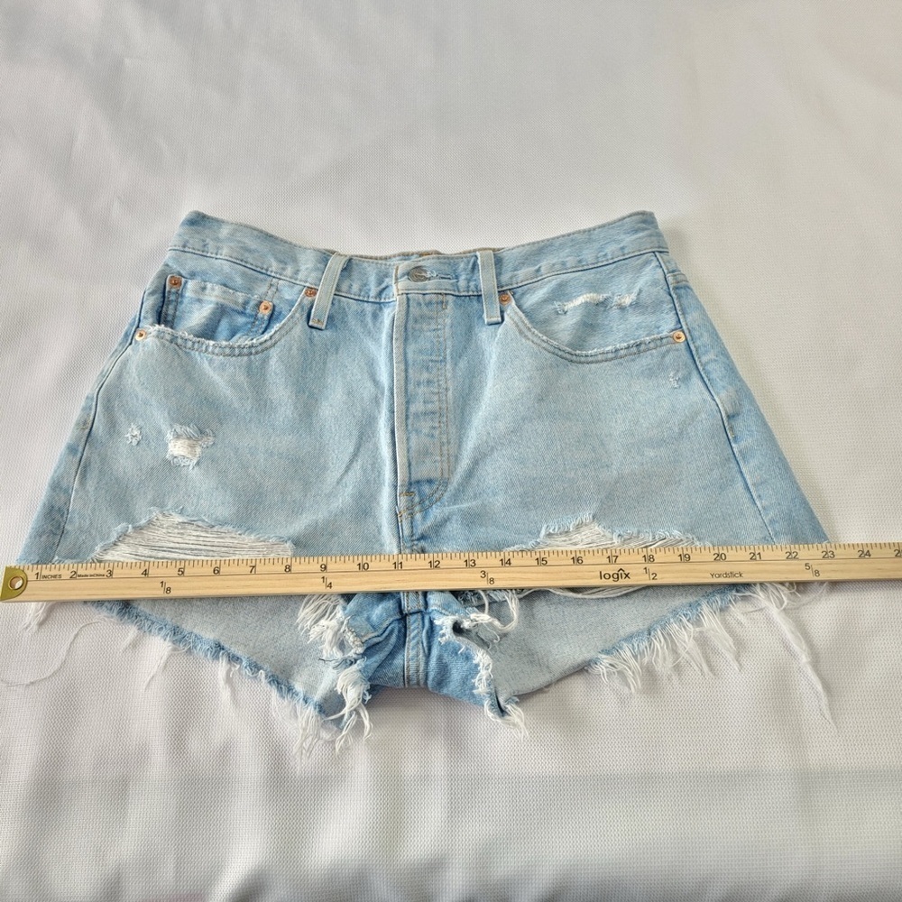 Levi's Light Blue Distressed 501 Jean Shorts size 32 - Picture 7 of 11